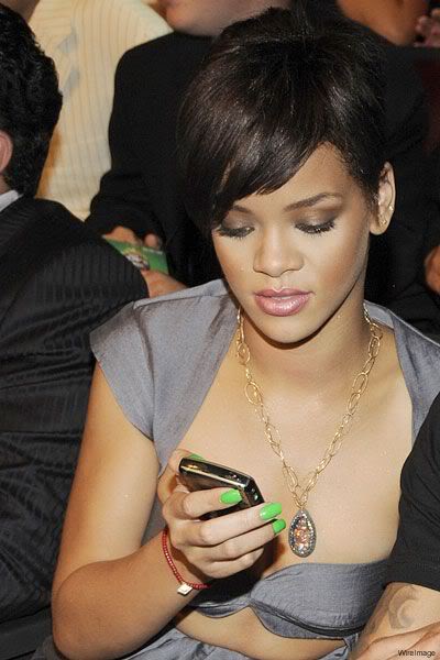 Fashionable CeLebrity NaiLs