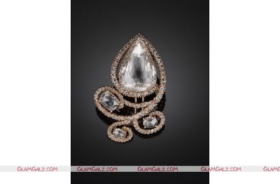 The Jewelry of Carnet