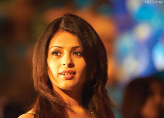 Click to Enlarge - Beautiful Singer Alizee Wallpapers