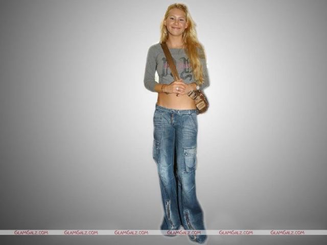 Click to Enlarge - Anna Kournikova Wallpapers