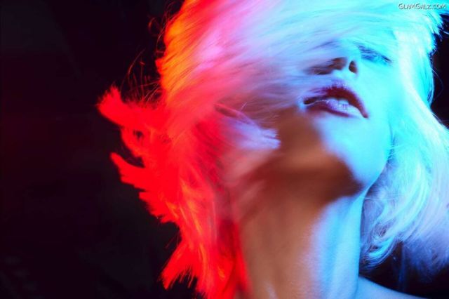 Click to Enlarge - Beautiful Singer Alizee Wallpapers