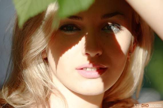Click to Enlarge - Beautiful Singer Alizee Wallpapers
