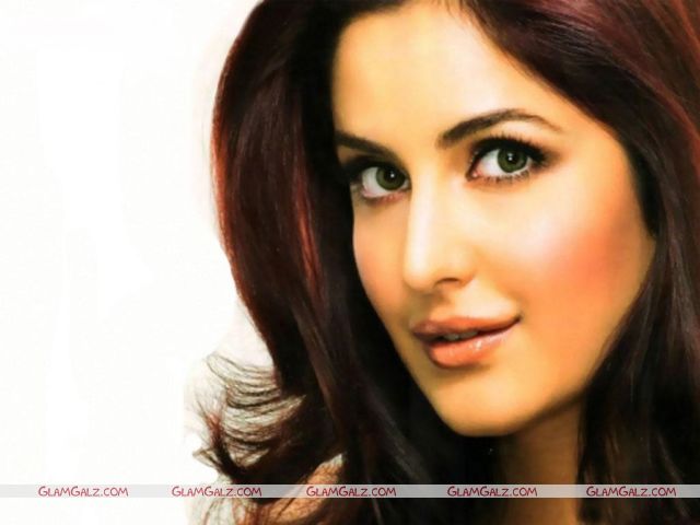 Click to Enlarge - Gorgeous Katrina Kaif Wallpapers