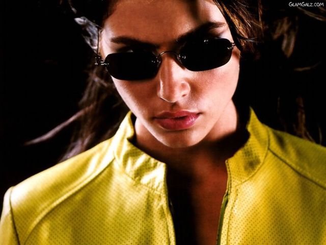 Click to Enlarge - Lujan Fernandez Awesome Wallpapers