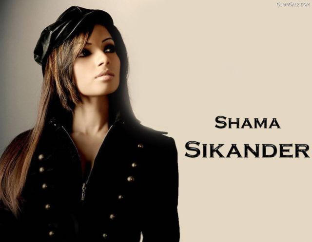 Click to Enlarge - Elizabeth Olsen's Beautiful Wallpapers