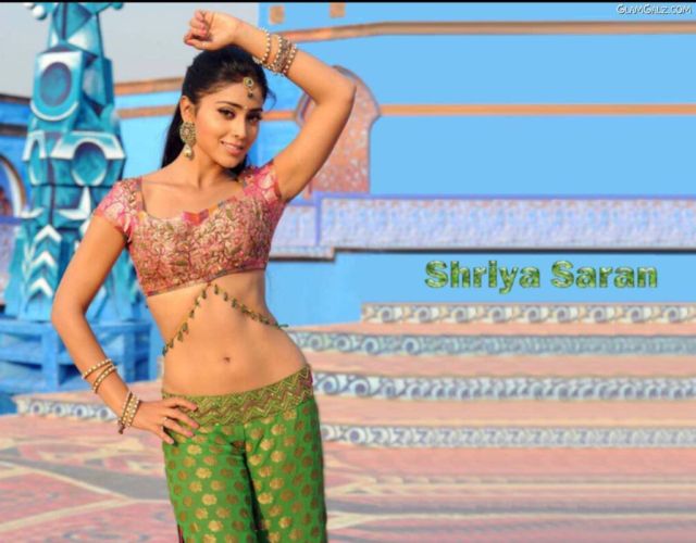 Click to Enlarge - Most Beautiful Wallpapers of Shriya Saran