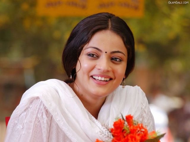 Click to Enlarge - Pretty Sneha Ullal Wallpapers