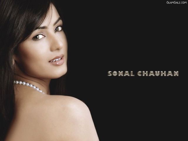 Click to Enlarge - Gorgeous Liv Tyler Wallpapers