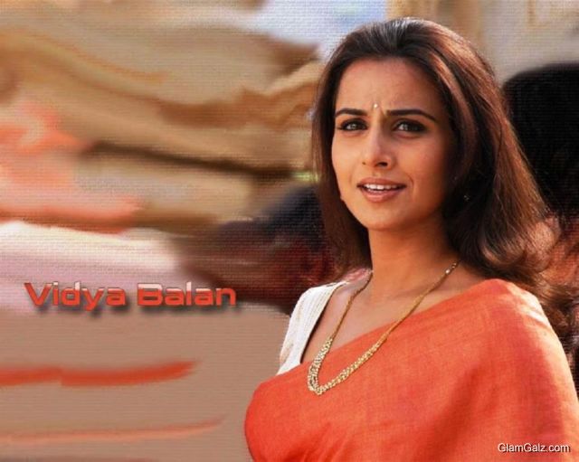 Click to Enlarge - Elizabeth Olsen's Beautiful Wallpapers