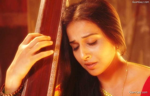 Click to Enlarge - Elizabeth Olsen's Beautiful Wallpapers