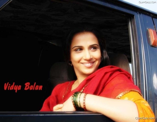 Click to Enlarge - Elizabeth Olsen's Beautiful Wallpapers