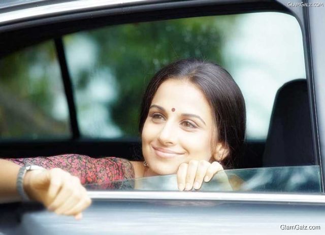 Click to Enlarge - Elizabeth Olsen's Beautiful Wallpapers