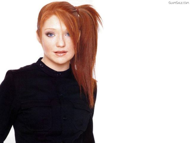 Click to Enlarge - Beautiful Singer Alizee Wallpapers