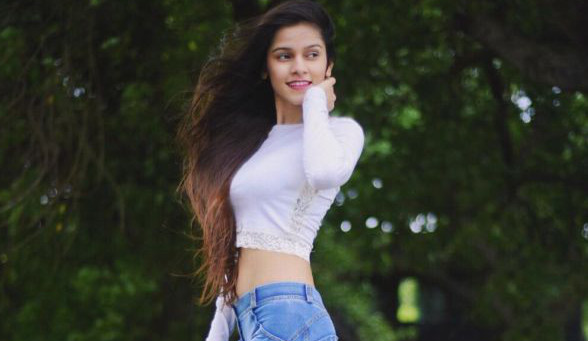 Meghna Kaur – The Beauty Behind 'shetroublemaker' Youtube 